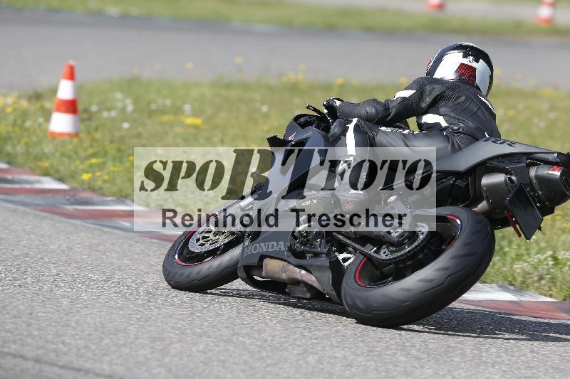 Archiv-2025/22 06.06.2025 DISCOVER the BIKE ADR/Race 3 rot/11